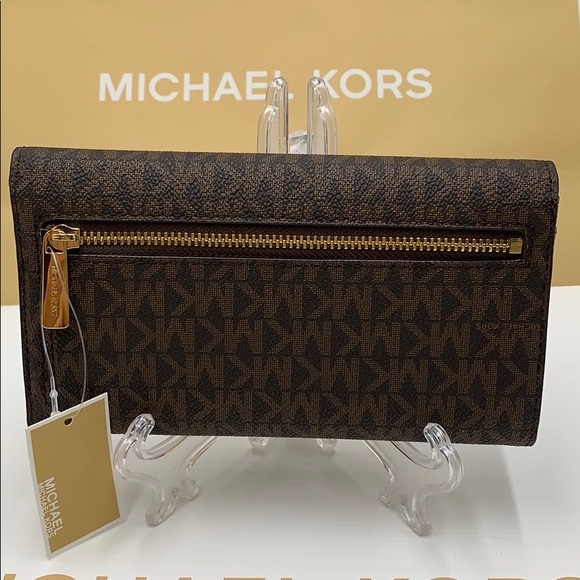 Michael Kors Jet Set Travel LG Trifold Wallet - Picture 10 of 16